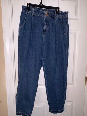 High-Rise Women's Classic Blue Denim Jeans